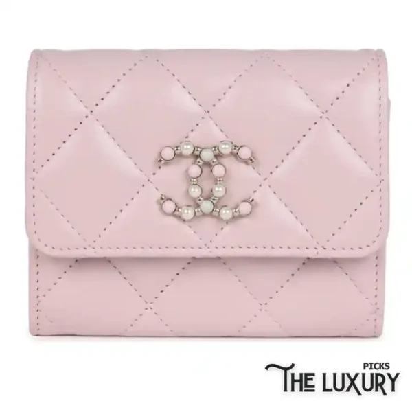 chanel-mini-crossbody-pink-caviar-light-gold-hardware